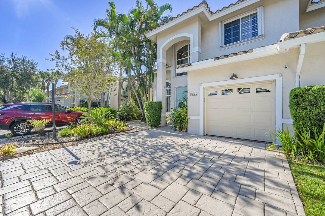 2922 Port Royale Lane S, Fort Lauderdale, FL 33308