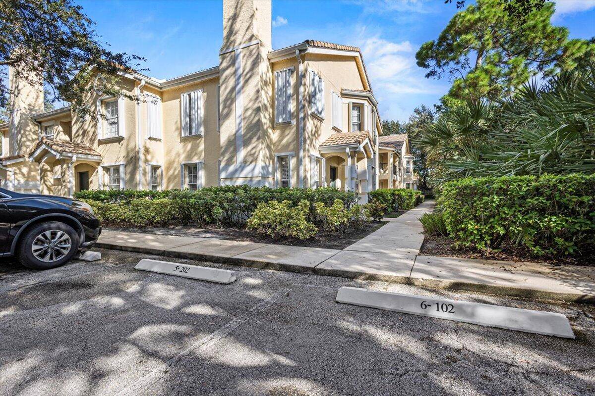 This is a rare opportunity to own a 3 bedroom unit with a 2 car garage in The Belmont community.