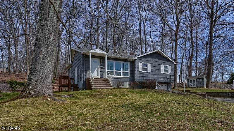 Wednesday 4 1 at 10am Final and Best First time offered !