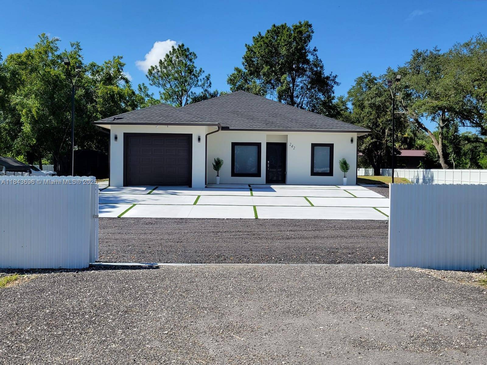 INCREDIBLE OPPORTUNITY TO BUY THIS 2025 NEW HOUSE IN Montura Ranch.
