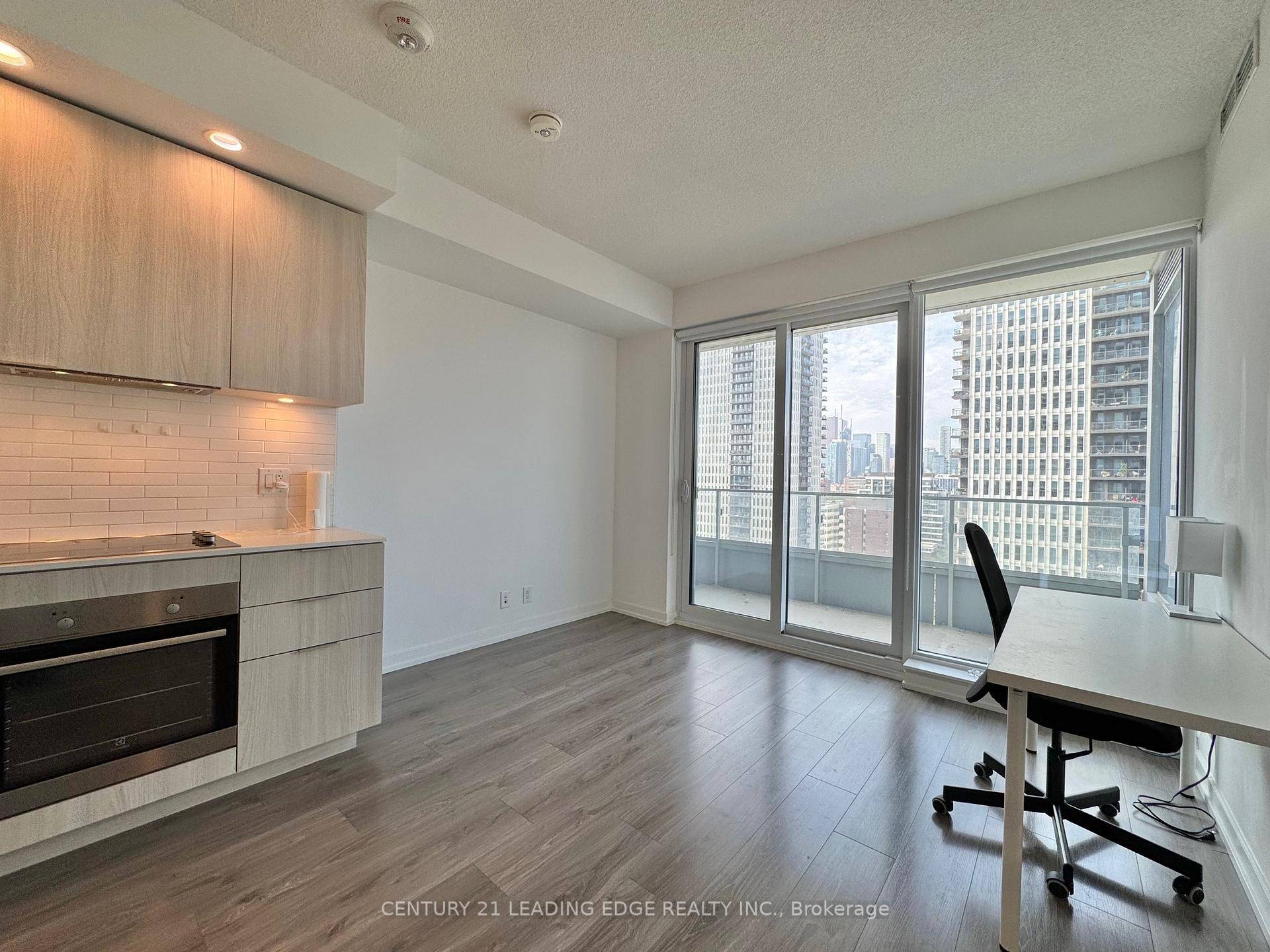 Welcome To The Wyatt Condos, Bright amp ; Spacious Fully Furnished 1 Bed Condo Hydro amp ; Internet Included.