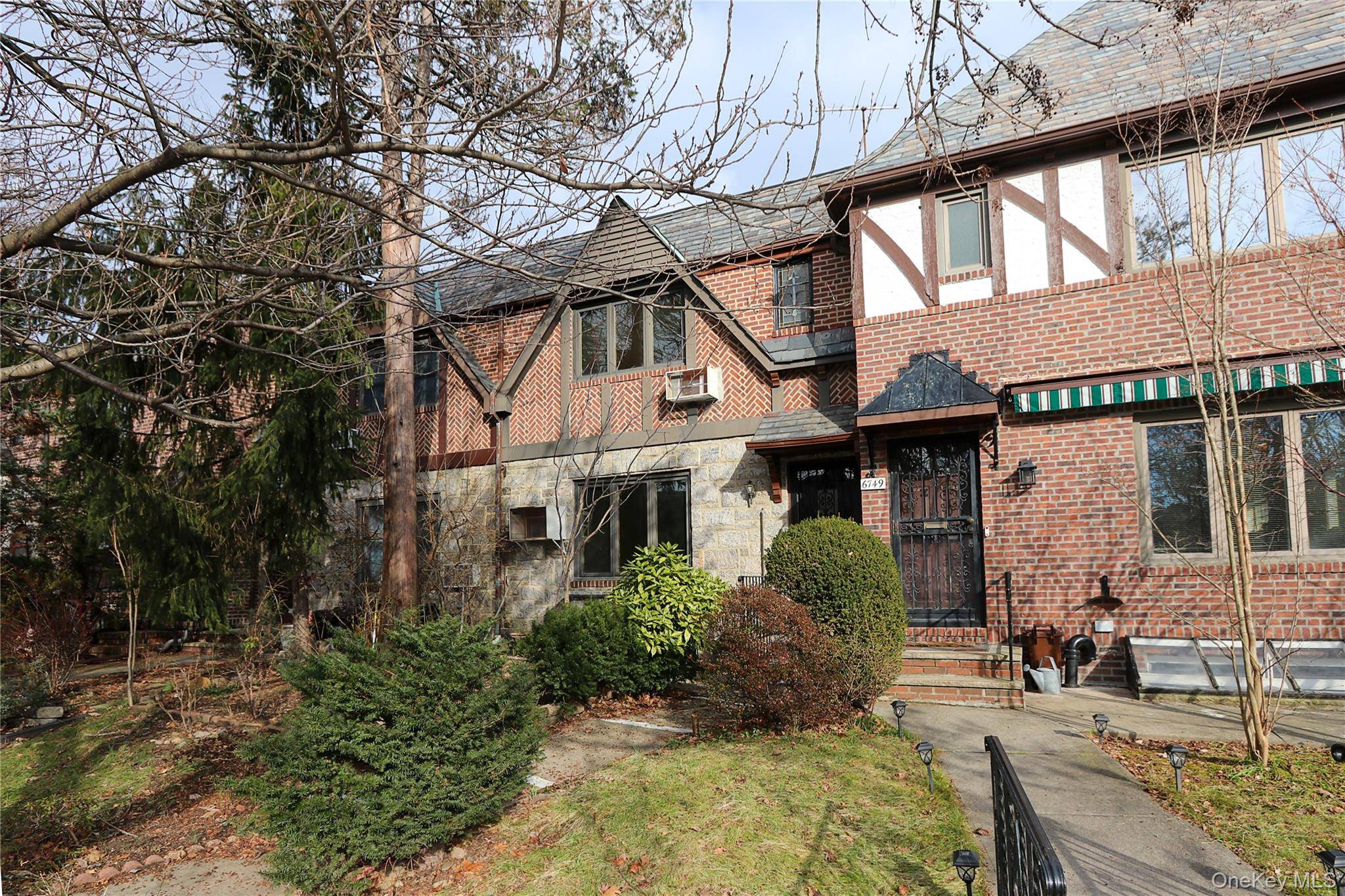 Move right into this completely updated 3 bedroom 2 bath whole house rental.