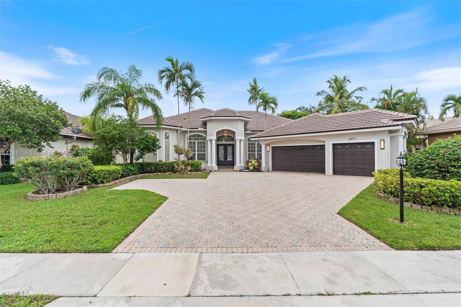 Fully renovated 5 bed, 3.