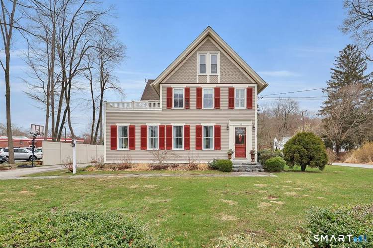 Nestled on a prime 0. 5 acre corner lot in the heart of Centerbrook, 112 Main Street is a meticulously maintained 3 bedroom home that perfectly blends classic charm with ...