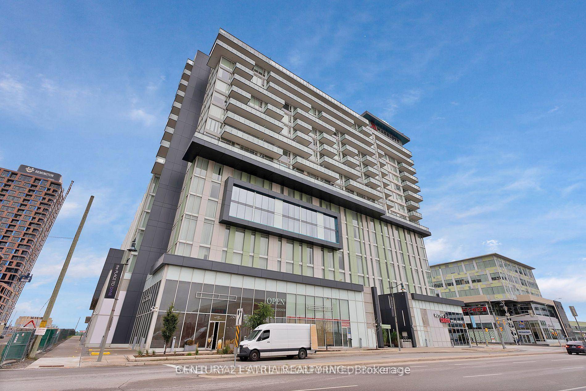 Downtown Markham at its best, this beautiful unit has unobstructed views and tons of natural light.