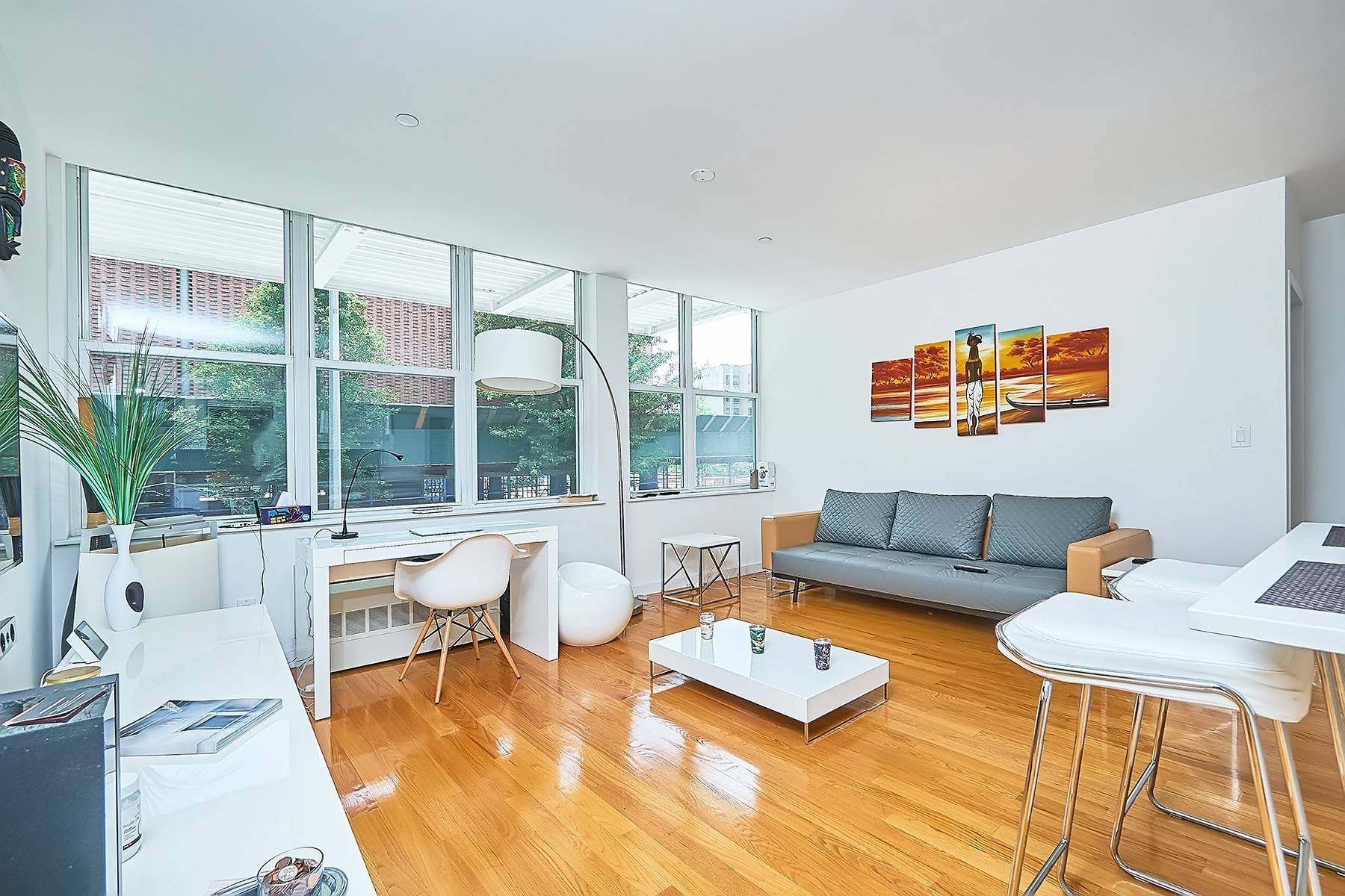 Sun floods this TRUE two bedroom apartment with southern exposure, in an elevator building with the added security of a 24 7 virtual doorman.