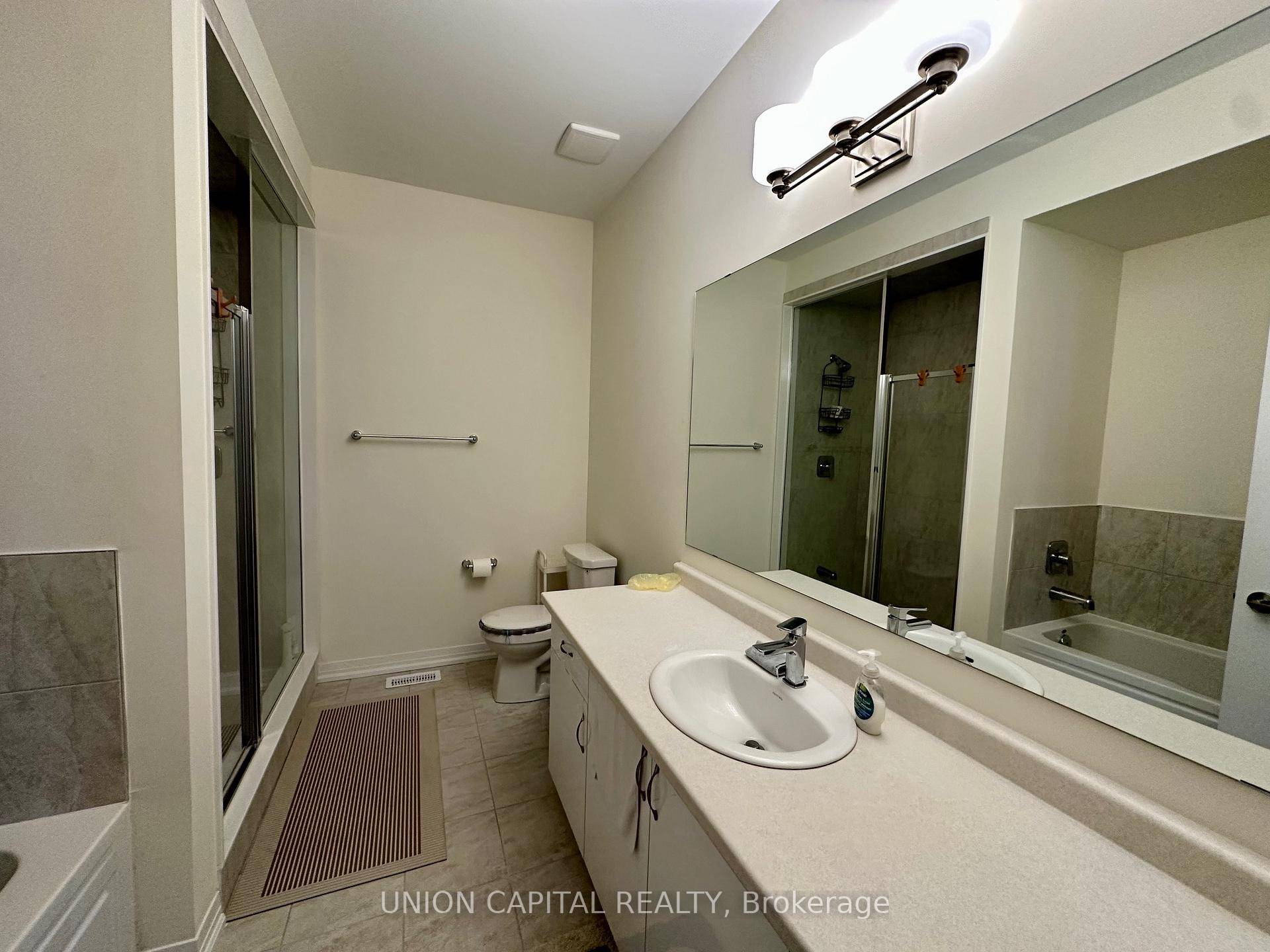 Modern 2 Bedroom Bungalow End Townhouse for Lease in Serenity Bay !