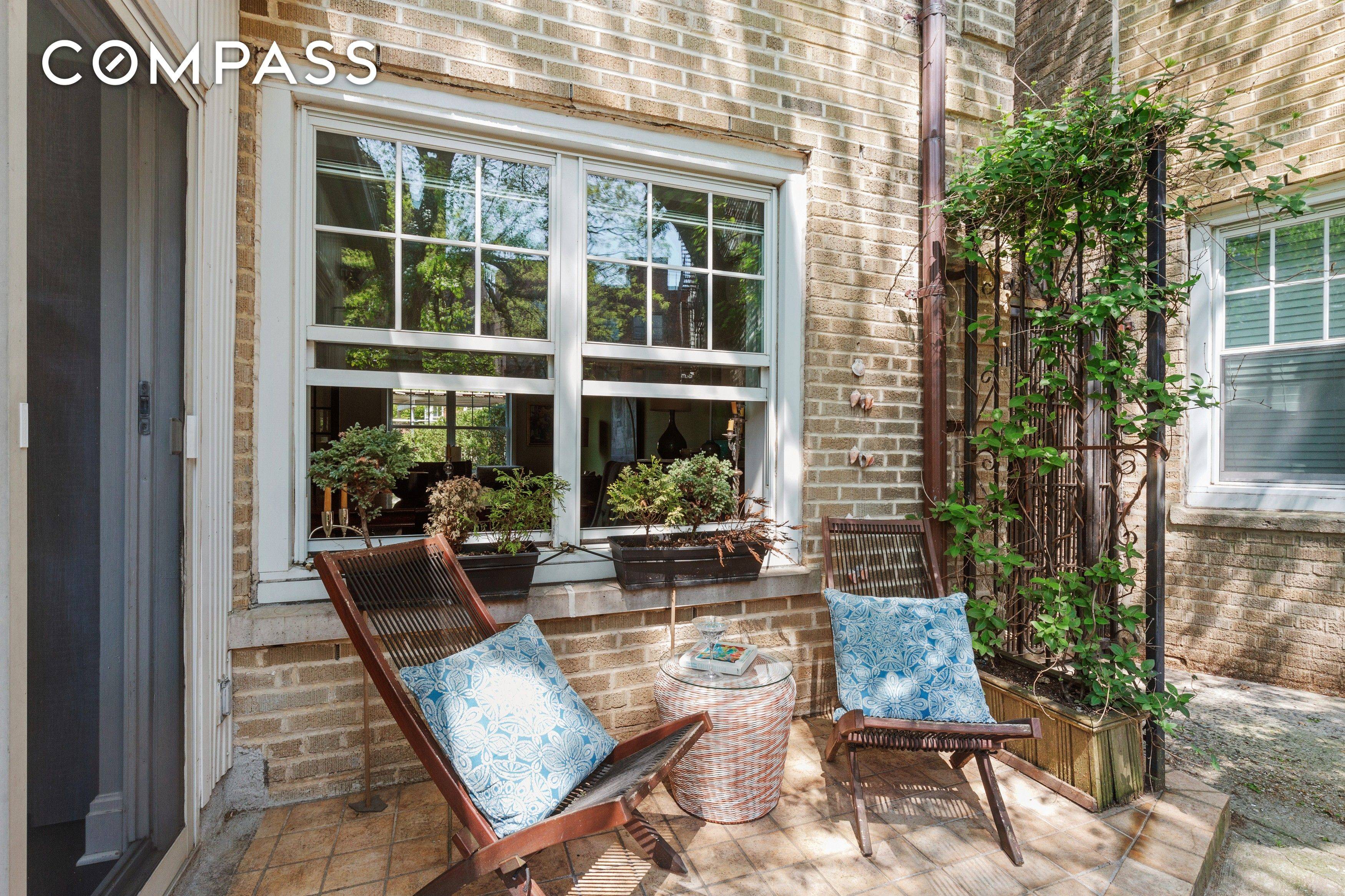Townhouse Living with Coop Amenities !