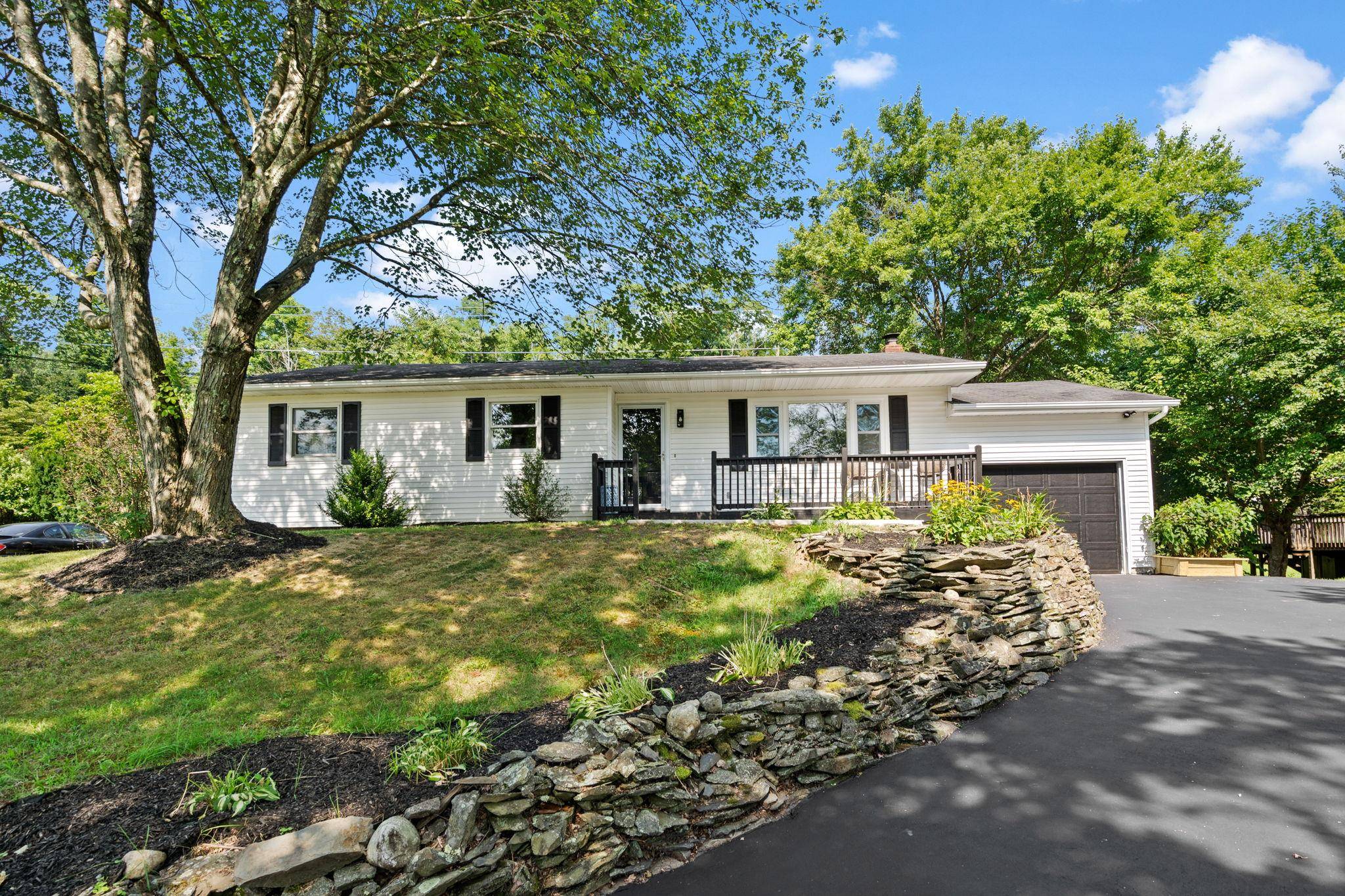 Welcome to 10 Split Tree Drive in the heart of Wappingers Falls.