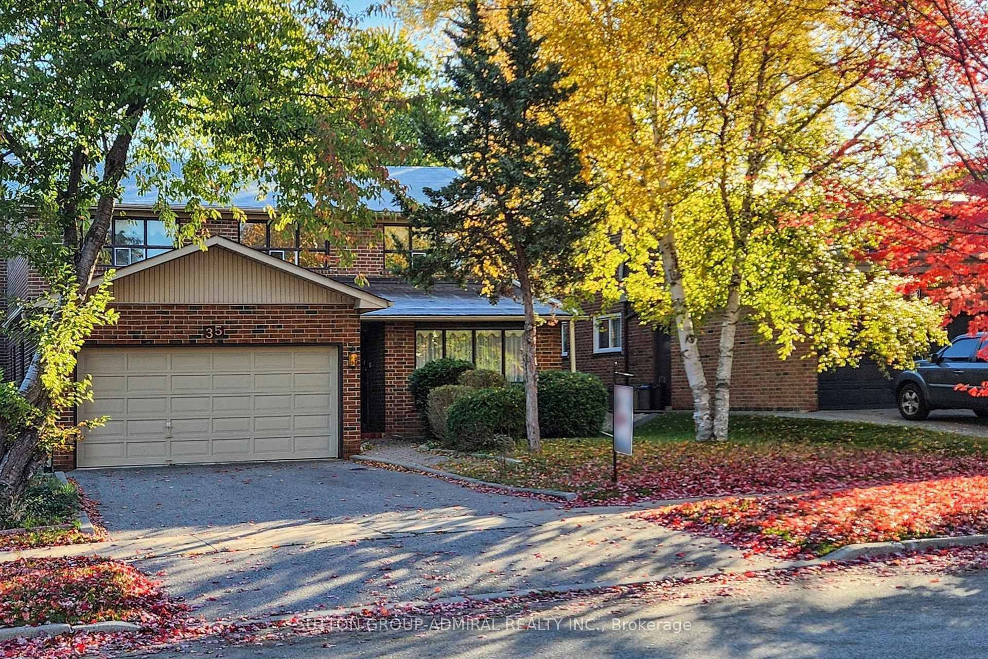 Spacious, well laid out home at Bayview and Steeles in one of North York's most sought after neighborhoods, ready for your personal updates.