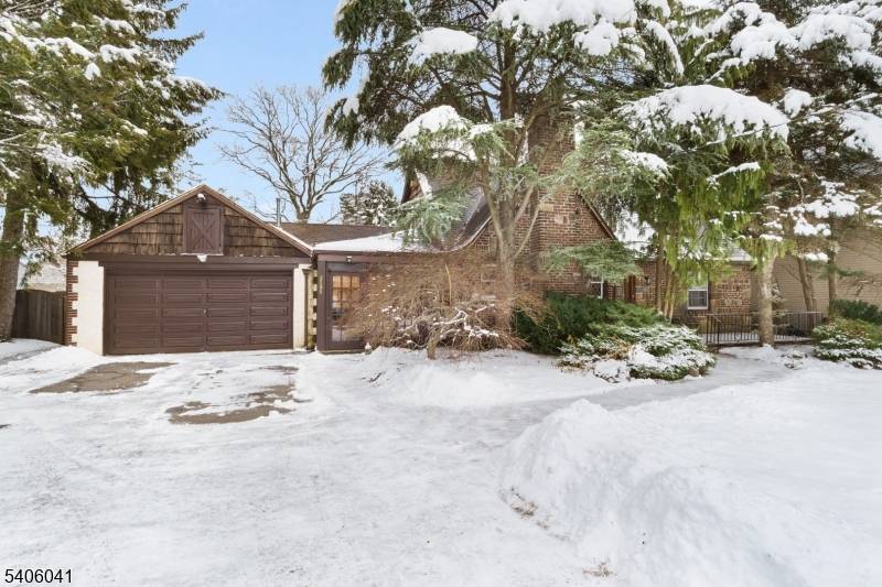 Looking for the perfect blend of Luxury, Space Location ?