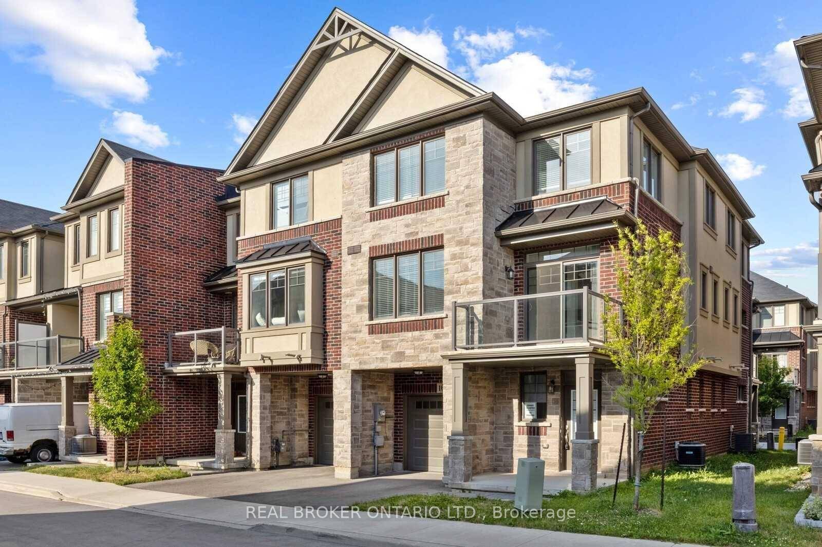Stunning townhouse in sought after family friendly neighbourhood.
