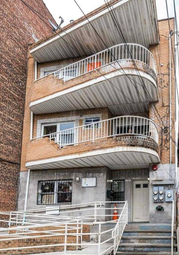 Beautiful and spacious 4 dwelling brick building built in 2006, This property sits on a 25x100 lot with a 25x60 building size, and features a full finished basement with high ...