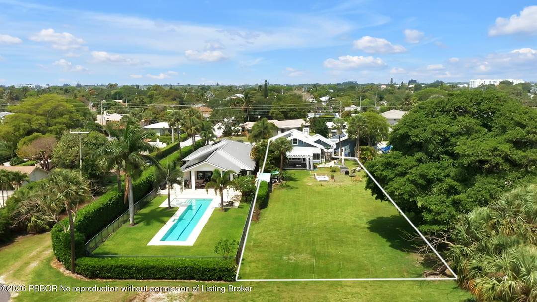 Breathtaking half acre on the Lake Worth municipal golf course.