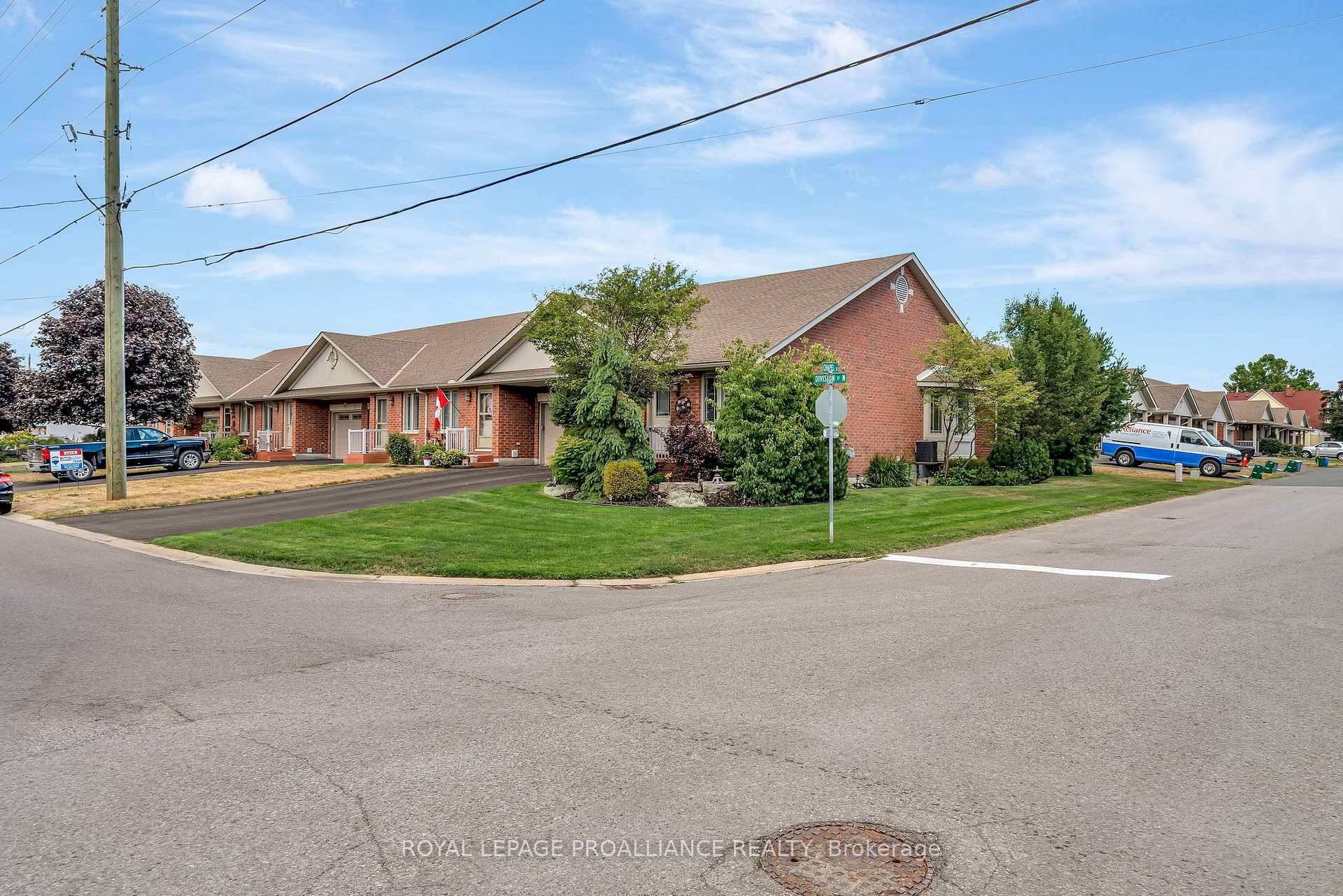 Bright and beautifully finished, this end unit townhome offers the perfect blend of comfort, convenience, and low maintenance living in the heart of Brighton.