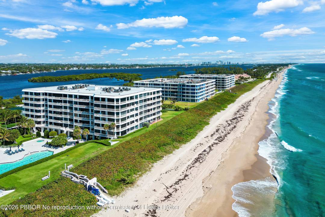 MOTIVATED SELLER ! CABANA INCLUDED.