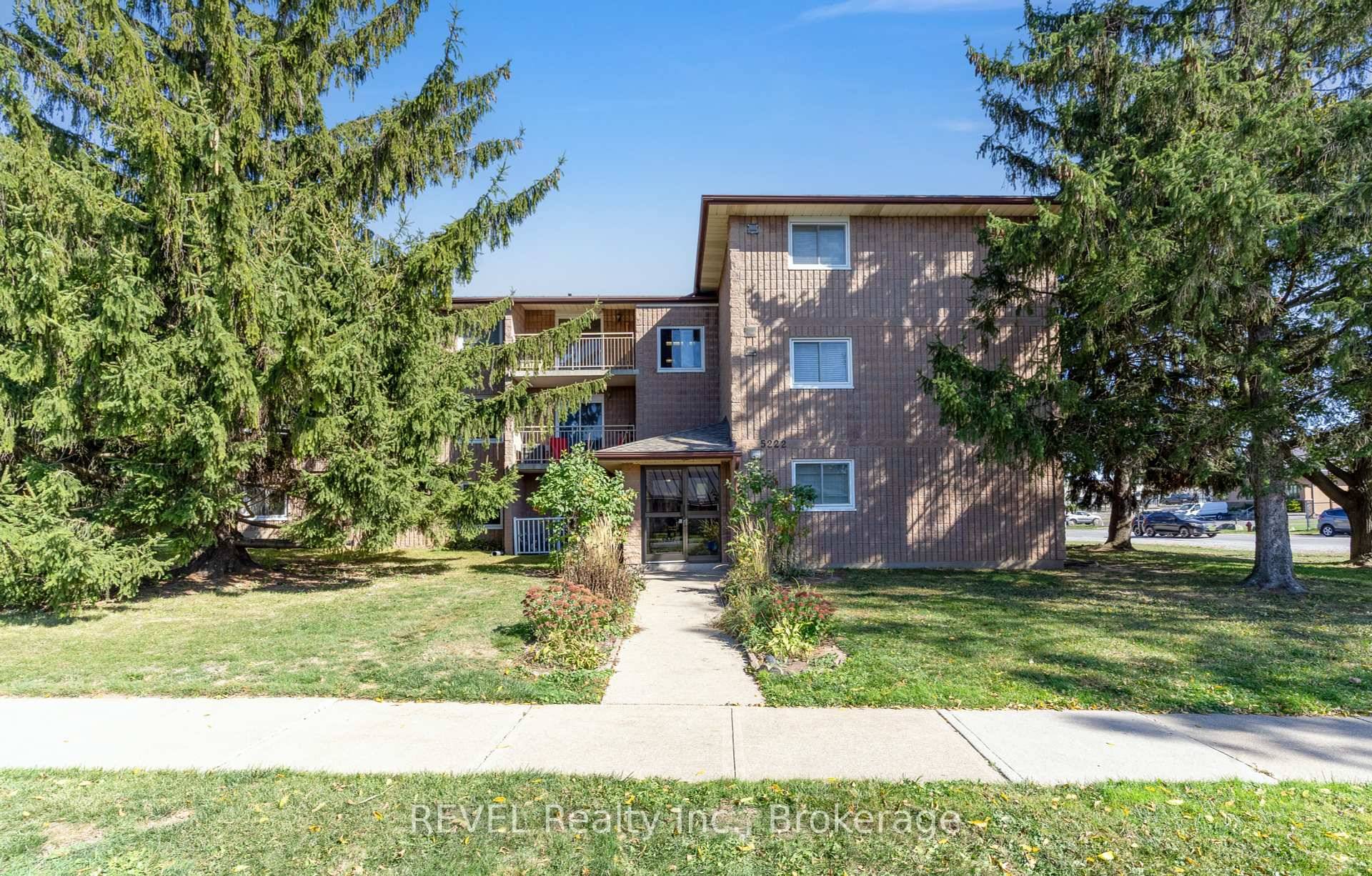 Welcome to 5222 Portage Road in beautiful Niagara Falls.