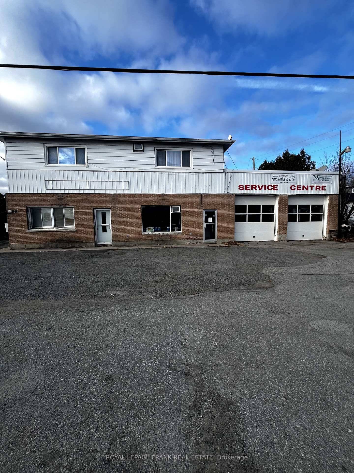 Exceptional Investment Opportunity Multi Unit Auto Garage with 1.