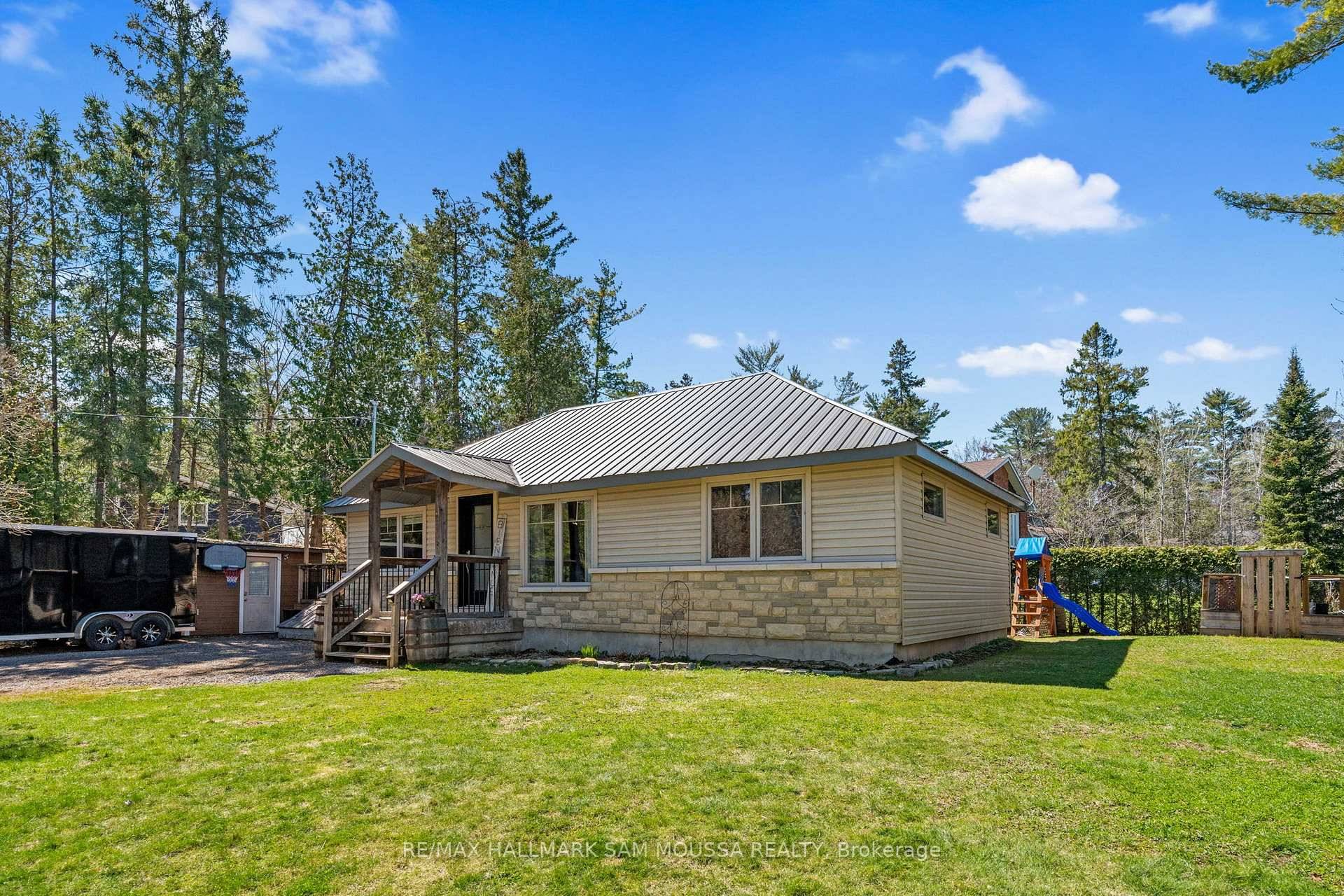 Discover Dunrobin Shores !