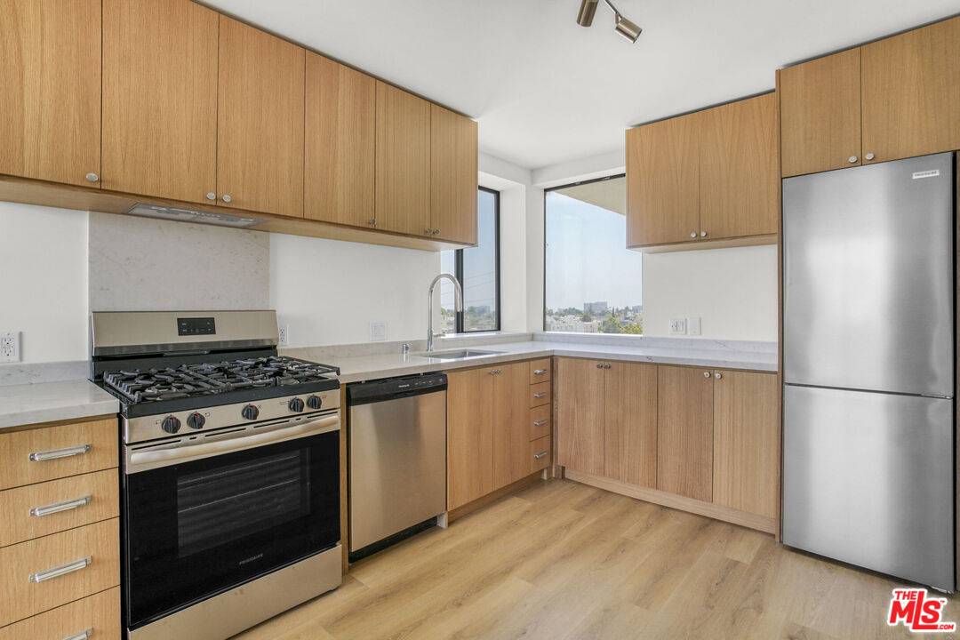 1822   Overland Ave 2BR La