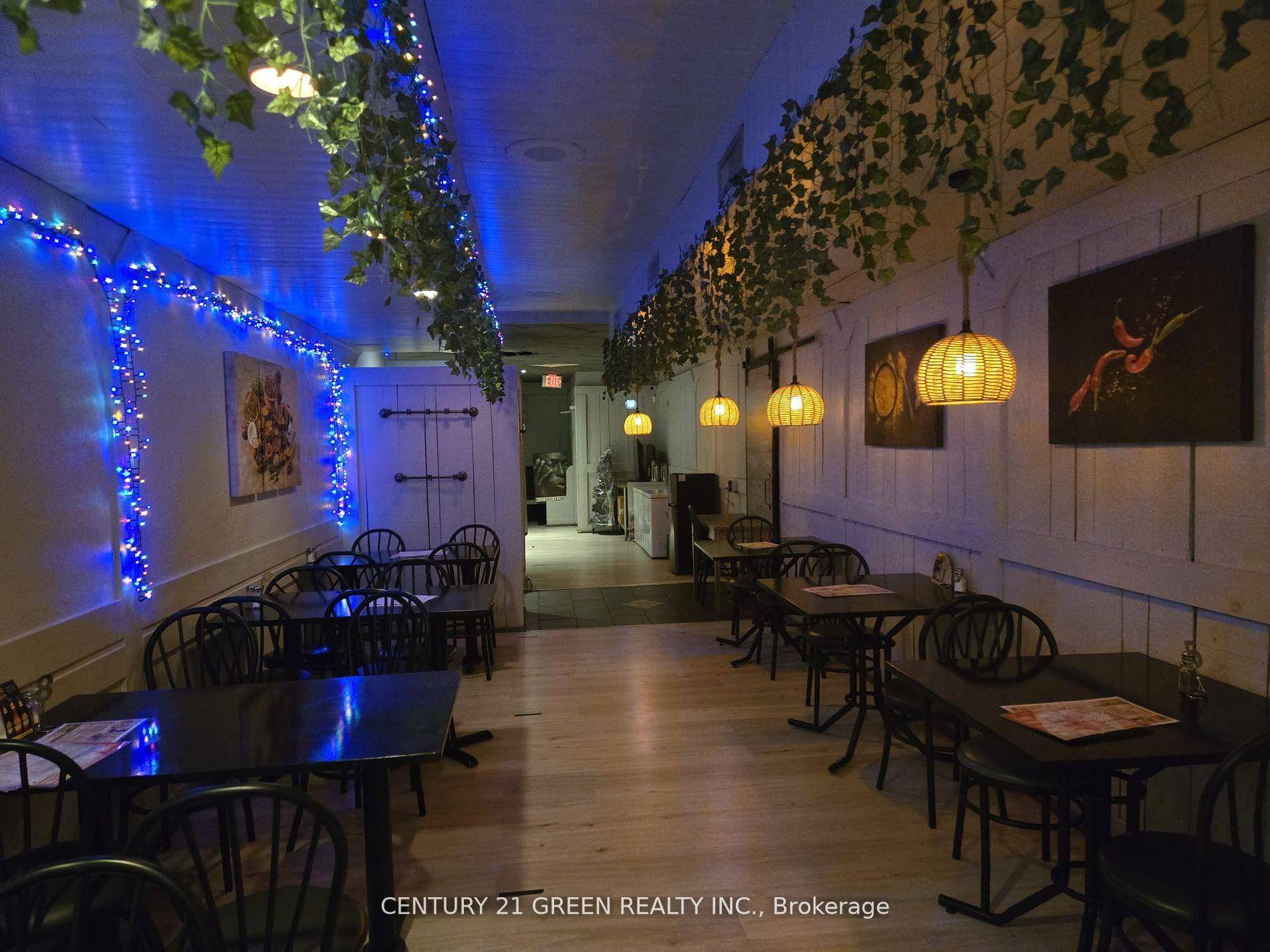 Excellent Location, Well established Restaurant in the Heart Dundas, Hamilton.