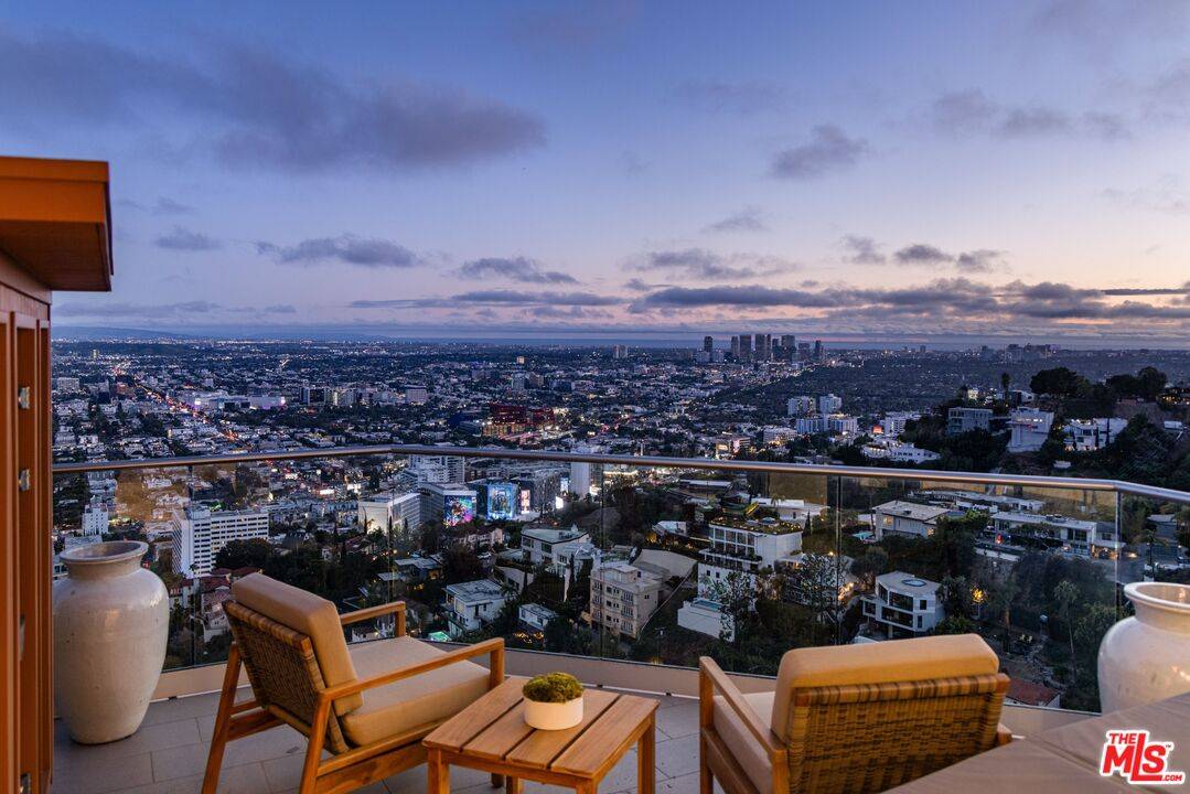 8572 Hillside Ave 4BR Sunset Strip La