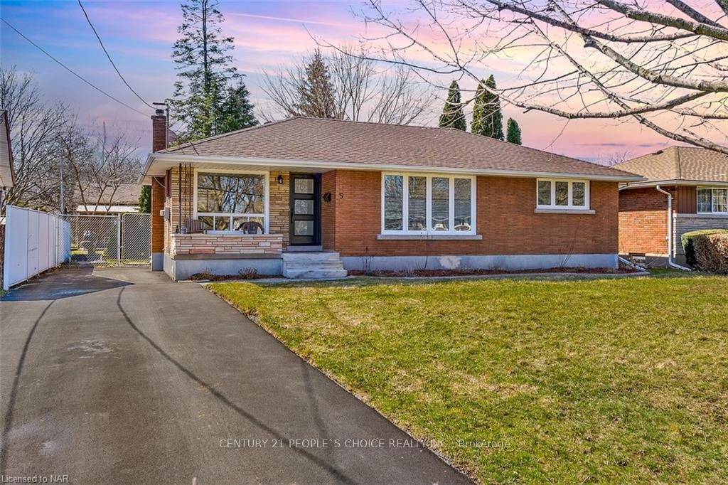 The Entire Upper Floor Is Available For Rent For The Listing Price, Or Shared Bedroom Rentals Prim Bdrm 750 900, Bdrm 2 700 800, Bdrm 3 700 800 Welcome To ...