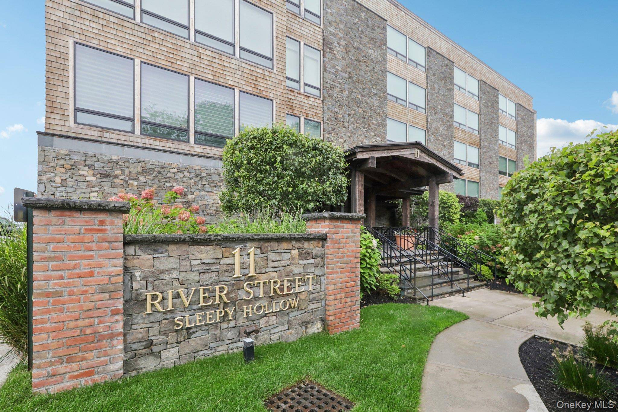 Welcome to riverfront living at its finest in this 3 bedroom, 3 bath residence at River House in Hudson Harbor.