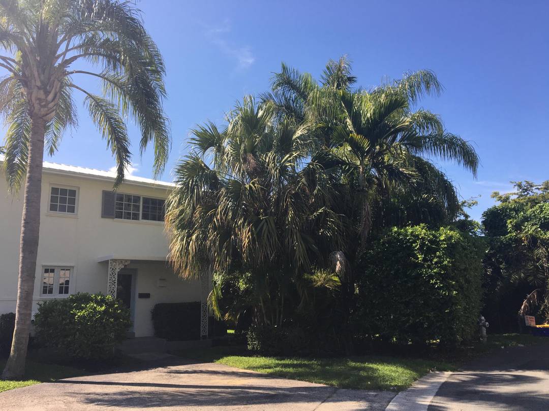 Nicely Renovated Townhome in the heart of Delray Beach.