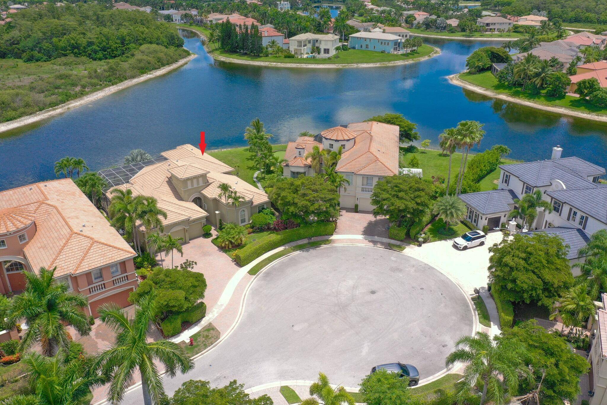 An extraordinary ONE OF A KIND SETTING defines this rare one story Casa Del Flora model perfectly positioned at the end of a quiet cul de sac in the exclusive ...
