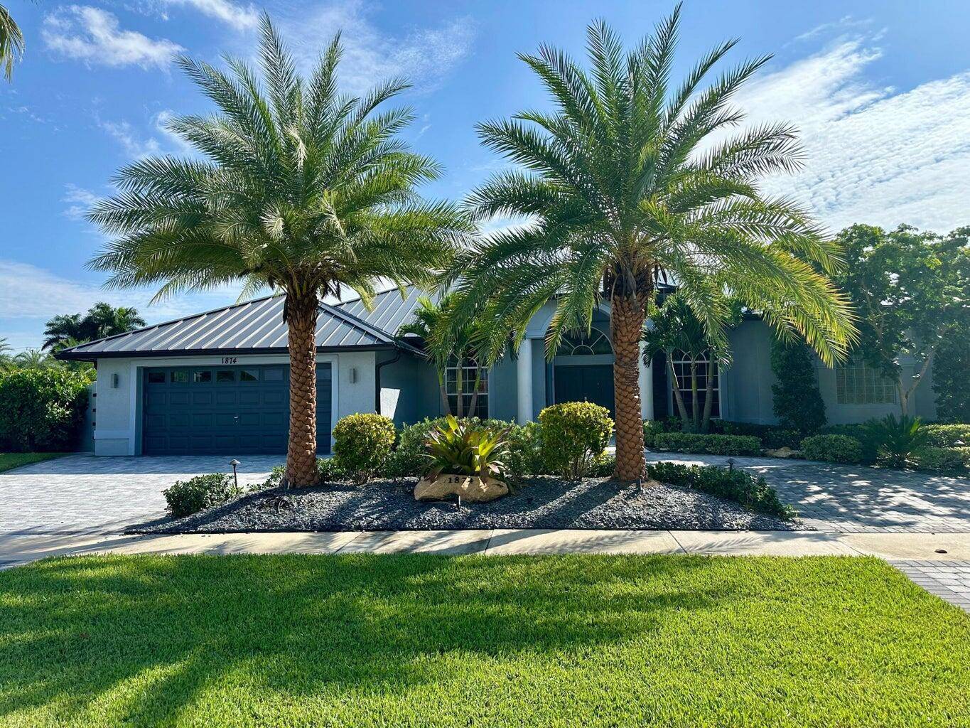 Available in September for Seasonal monthly or annual rental.