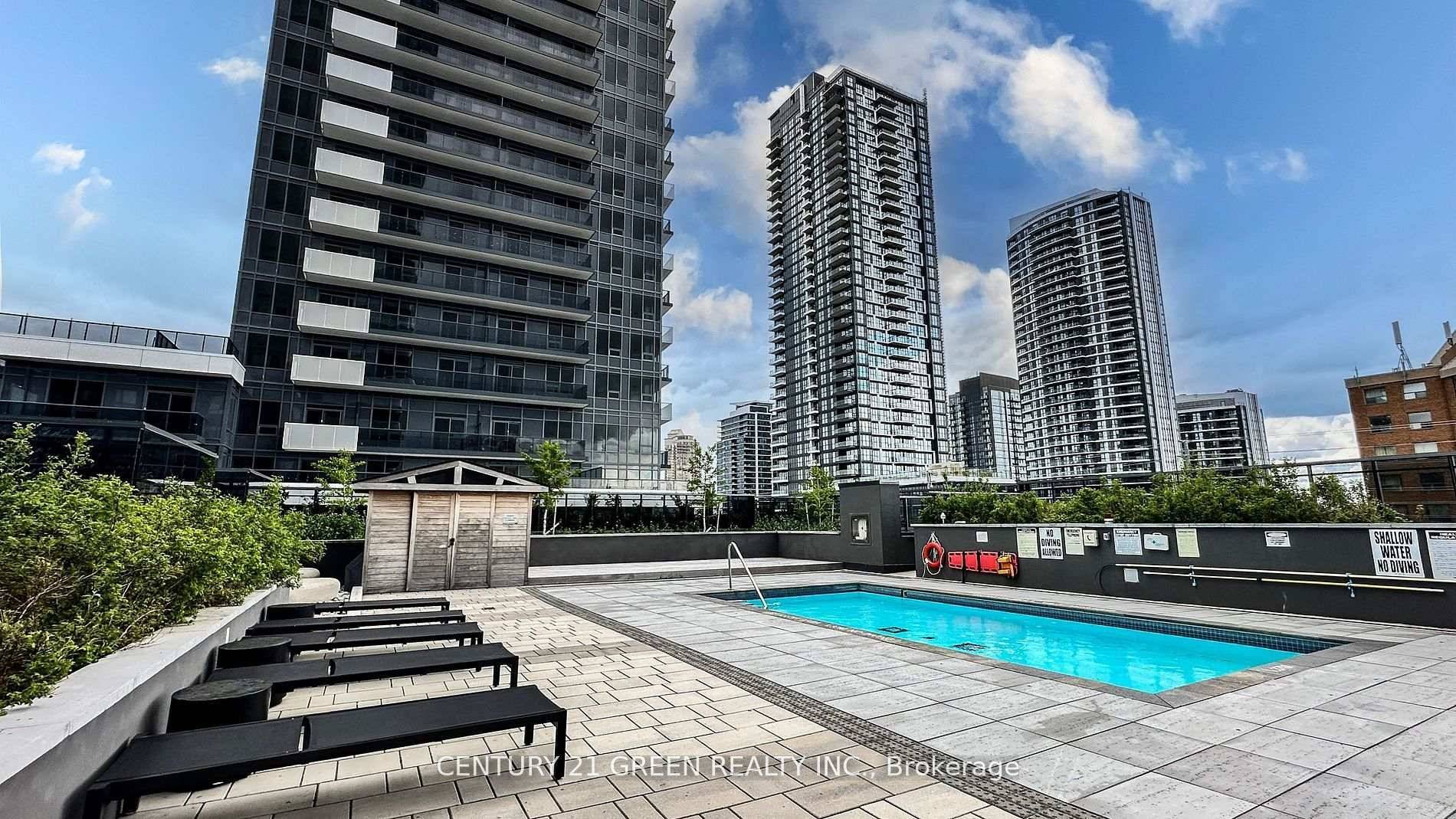 Amazing location close to square one, celebration square, Sheridan College, Go bus terminal, schools, parks and the future LRT.