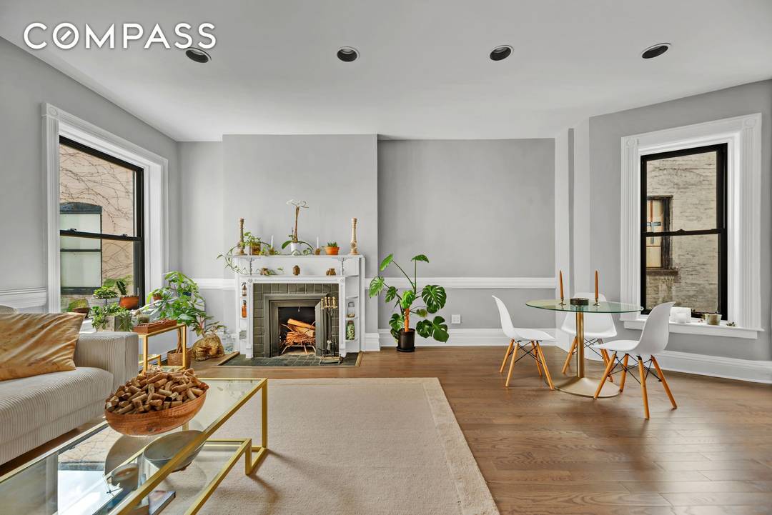 EXPANSIVE BROOKLYN IN MANHATTAN OASIS IN PRIME CARNEGIE HILL SOULFUL, TOP FLOOR FLOOR THROUGH w 2 WORKING FIREPLACES amp ; WASHER DRYER MOVIE STAR BLOCK Gossip Girl, The Undoing, amp ...