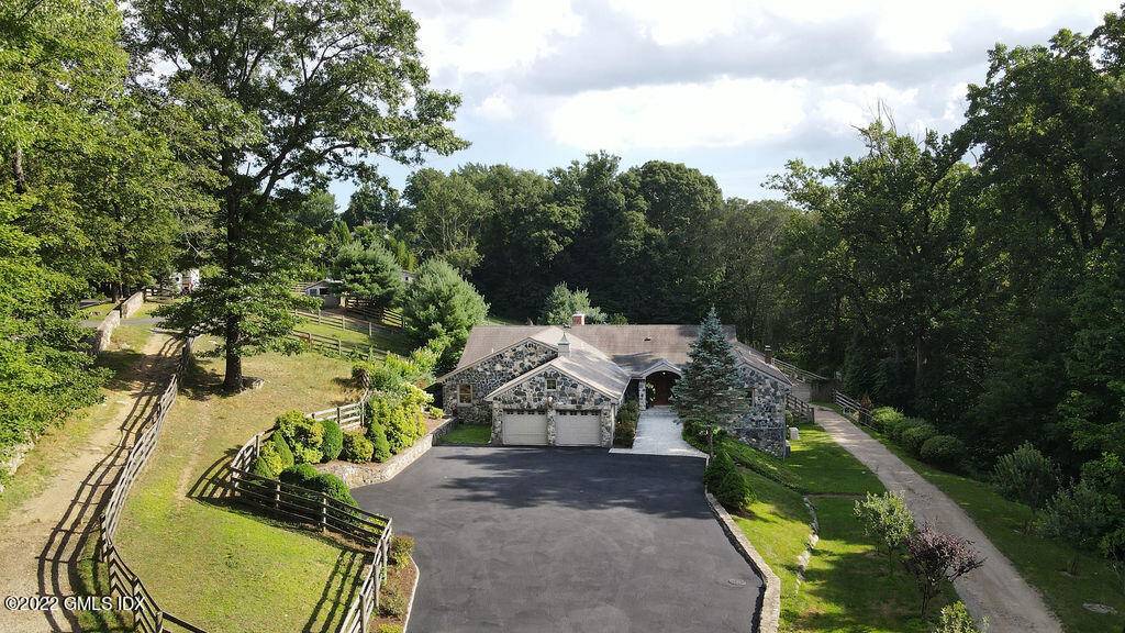 Unique opportunity to rent a beautiful working horse farm w paddock, 7 stalls tack, wash Feed rms.
