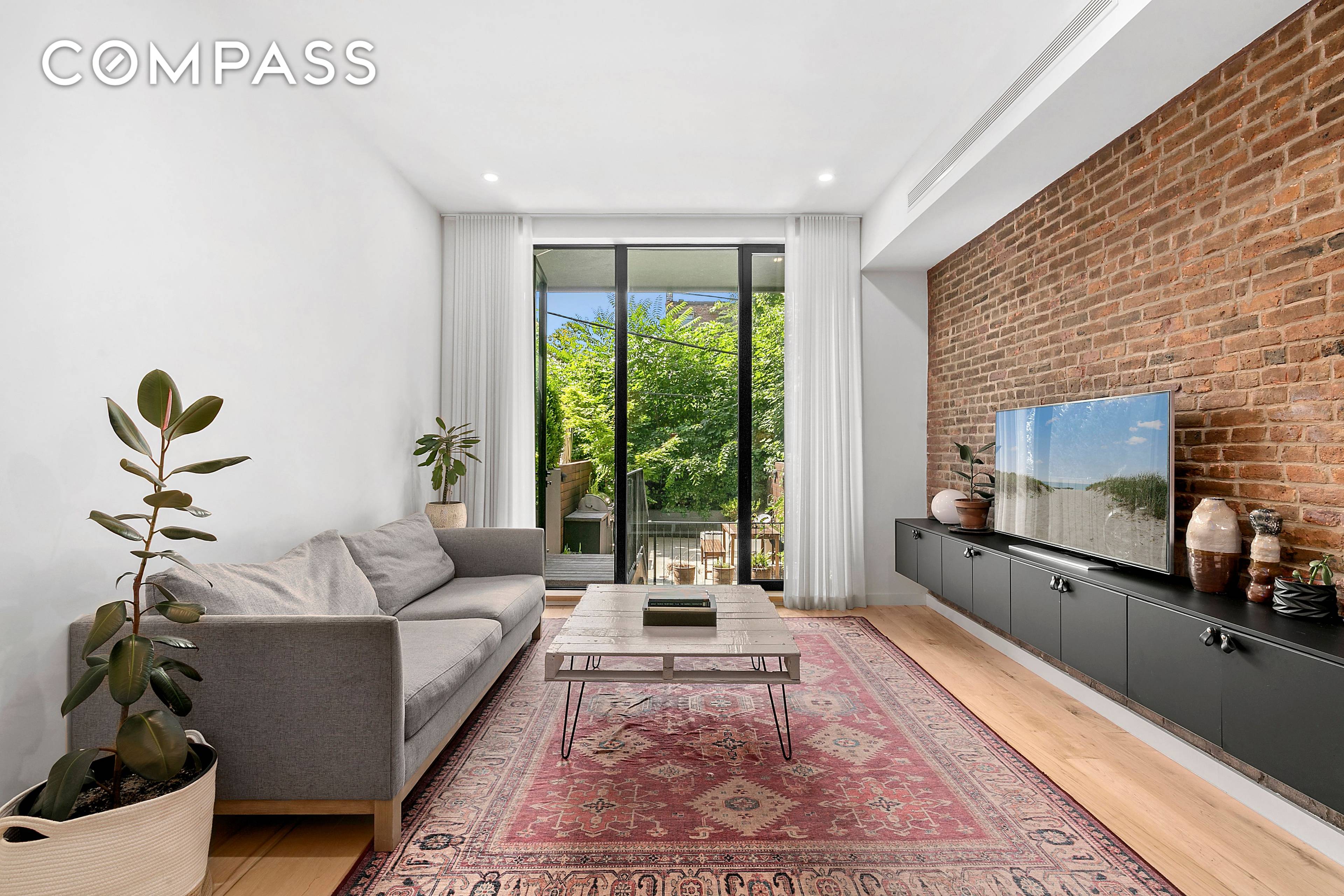Welcome to 88 Lexington Ave at the historic intersection of Clinton Hill and Bedford Stuyvesant where old warehouses blend with 19th century brownstones.