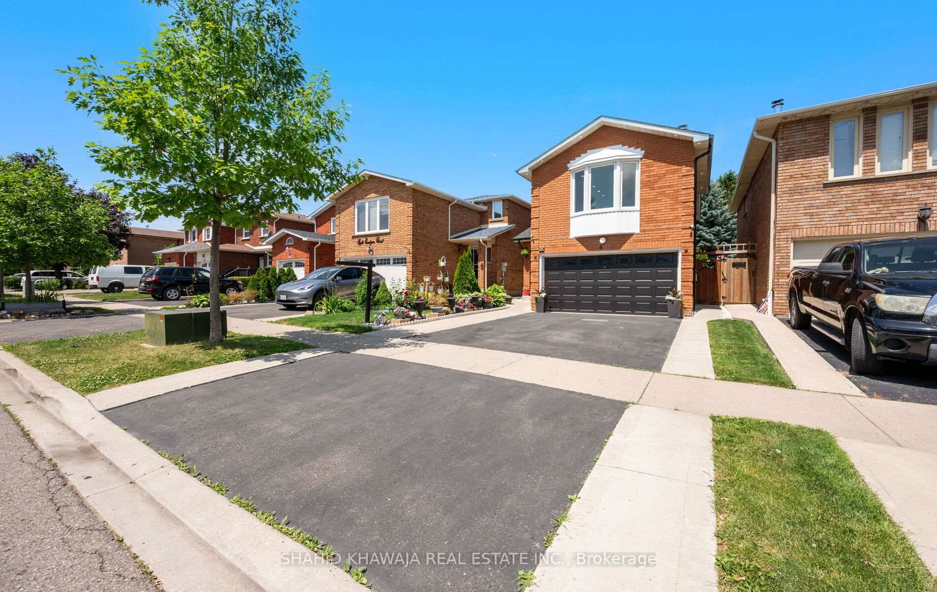 Absolute Showstopper FULLY UPGRADED Renowned Greenpark Built 2 Car Garage Detached Home 3 1 Bedroom With Finished Basement Apartment Over 2500 Sq Ft Living Space Situated On Premium Large Pie ...