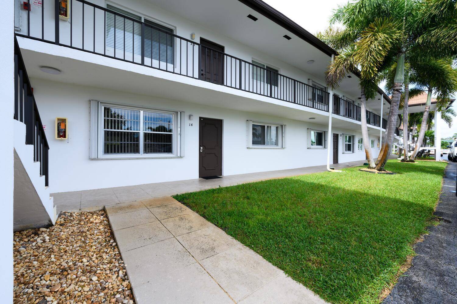 Discover the potential in this first floor 2BR 2BA condo ideally located in the heart of Palm Beach Gardens.
