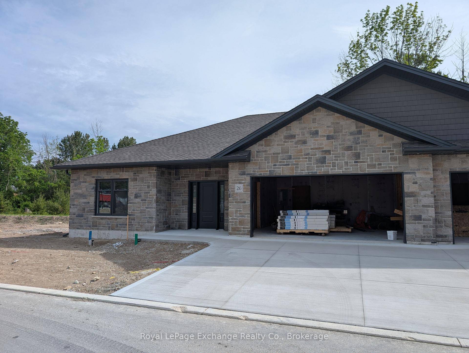 We are pleased to announce that Fairway Estates vacant condominium development is underway.