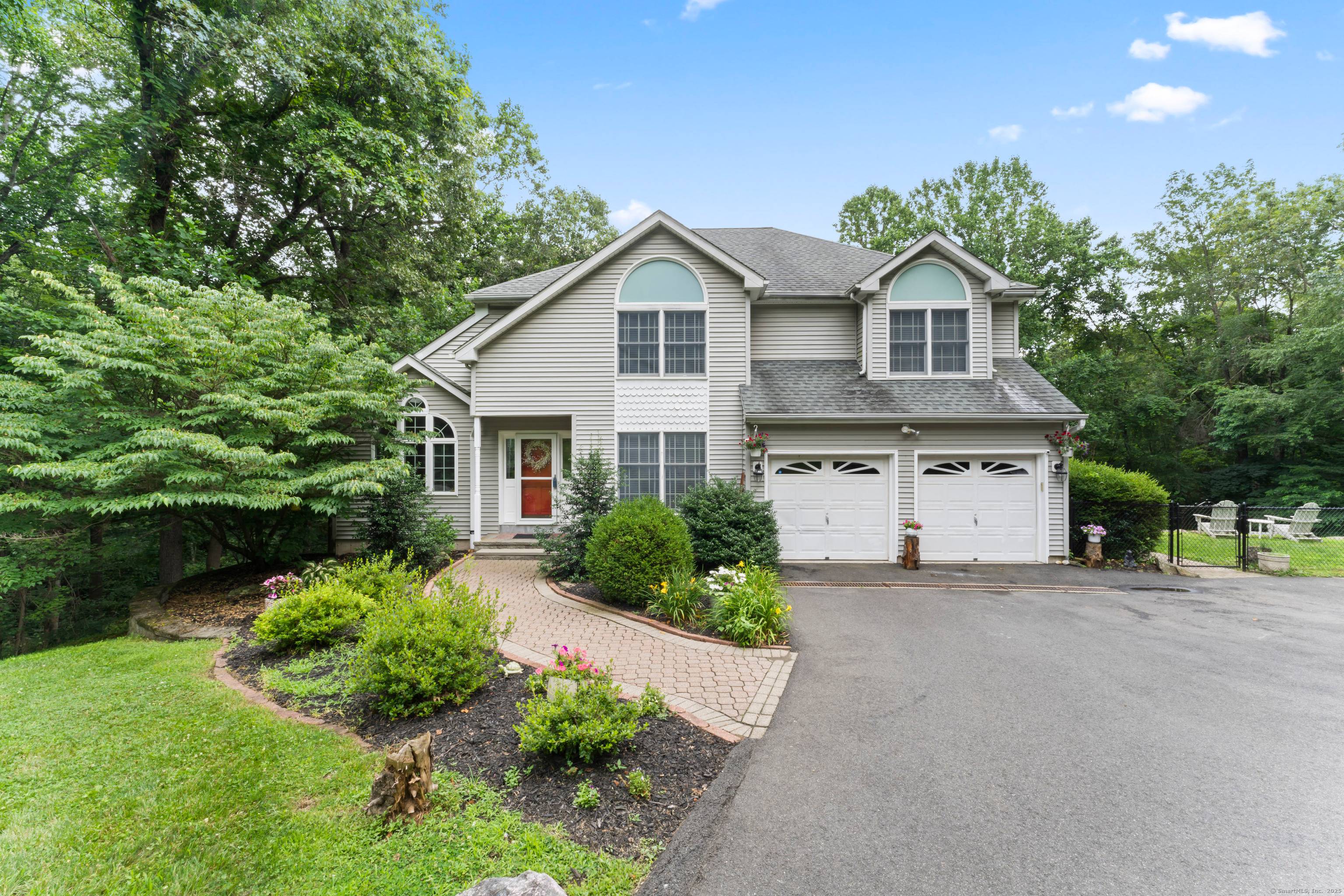 Just listed for rent ! A beautifully updated colonial nestled on a quiet cul de sac in one of Bethel's most desirable neighborhoods.