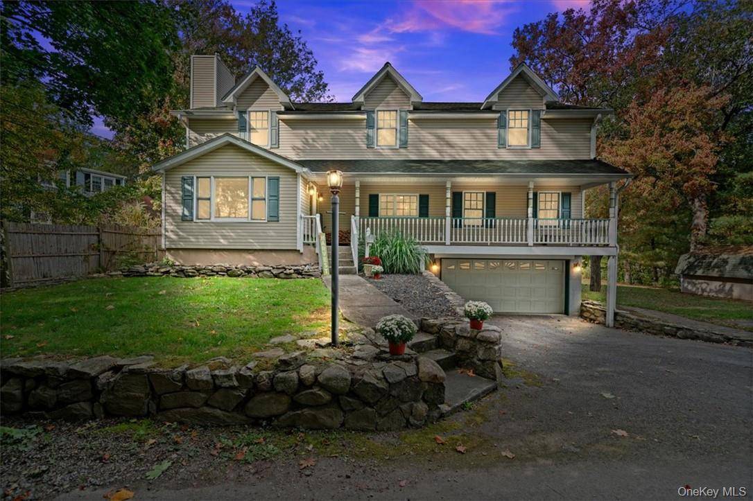 Welcome to your Sloatsburg turnkey custom built dream home !