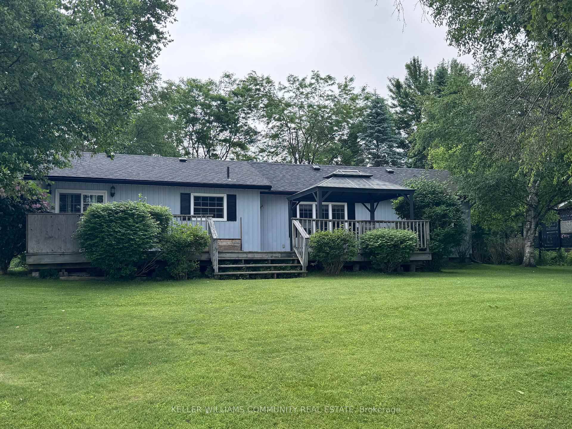Escape to your own slice of paradise with this stunning 3 bedroom, 2 bathroom waterfront bungalow, perfectly nestled along the tranquil shores of Pigeon Lake, located on the Trent Severn ...