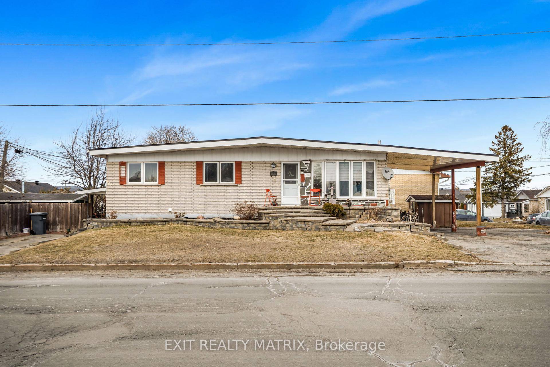 Great opportunity to own a triplex in the heart of Hawkesbury, perfect for investors or owner occupants looking for rental income.