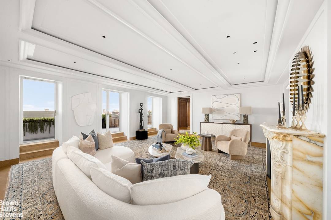 New York City offers no shortage of residences that impress on first impression.