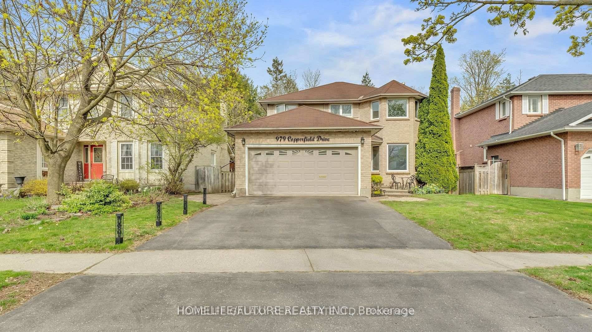 Location ! Location ! ! Fully Renovated 3 Larger Bedroom House On Spectacular Ravine Lot Boasting Large Deck Custom Arbor And Spiral Staircase With Glass Railing On Desirable Street With ...