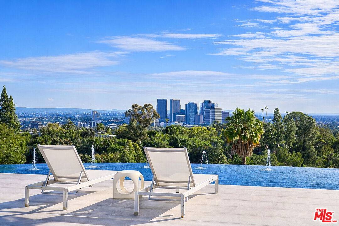 1169 Loma Linda Dr 6BR Beverly Hills Post Office | B.H.P.O. La