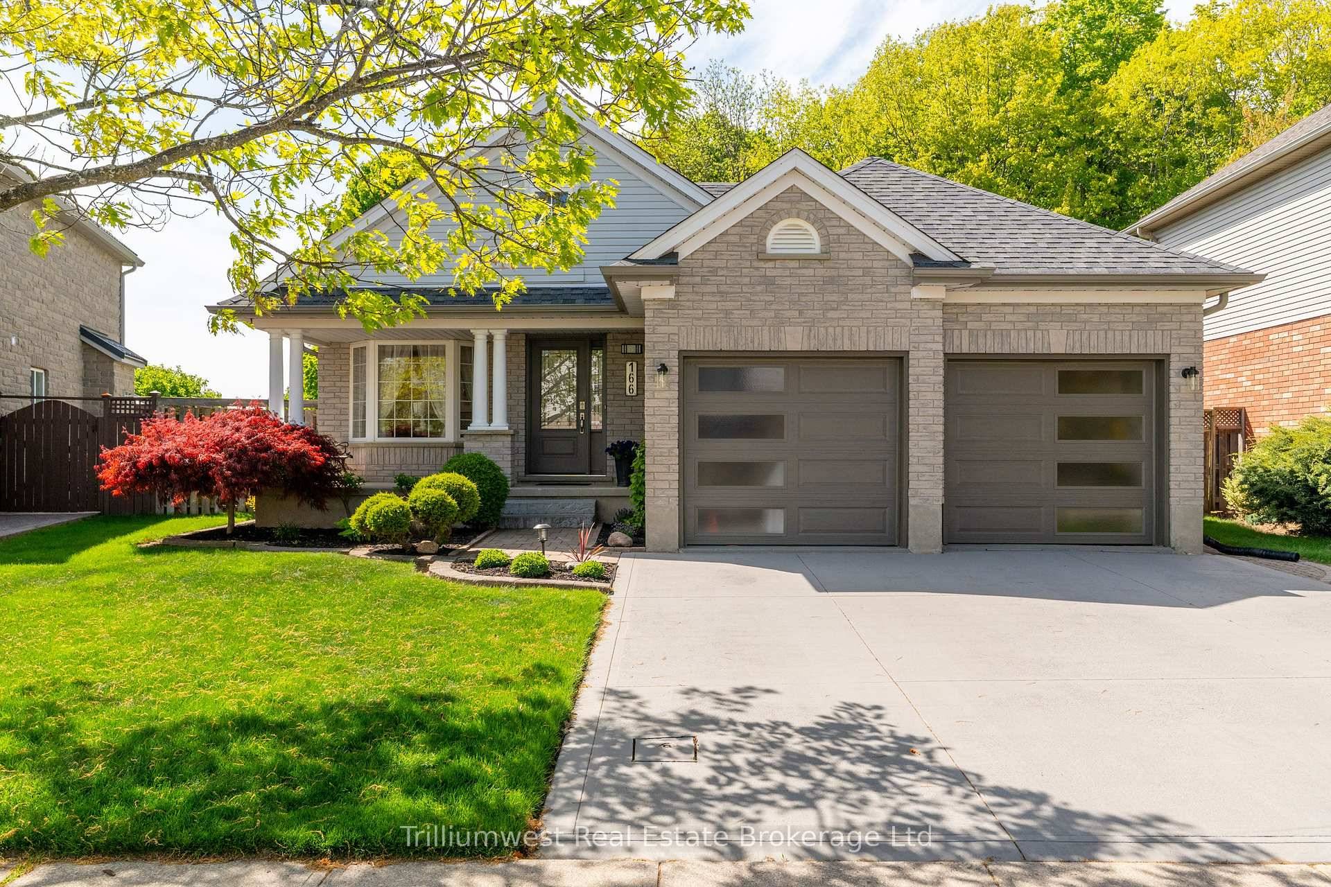 Welcome to this beautifully updated detached backsplit situated on an oversized private pie shaped lot that backs onto forested greenspace.