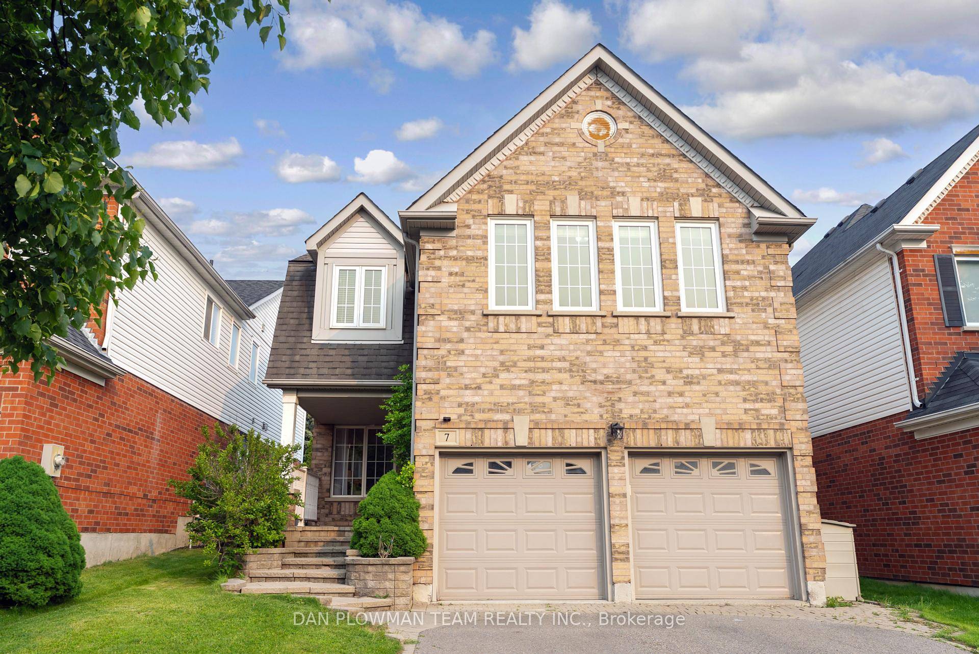 Welcome To 7 Wetherburn Drive In Williamsburg, One Of Whitby's Most Sought After Neighbourhoods, Known For Its Top Rated Schools, Family Friendly Atmosphere, And Unbeatable Access To Parks, Shops, And ...
