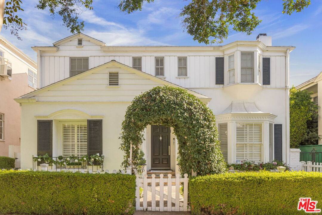 144  S Spalding Dr 9BR Beverly Hills La