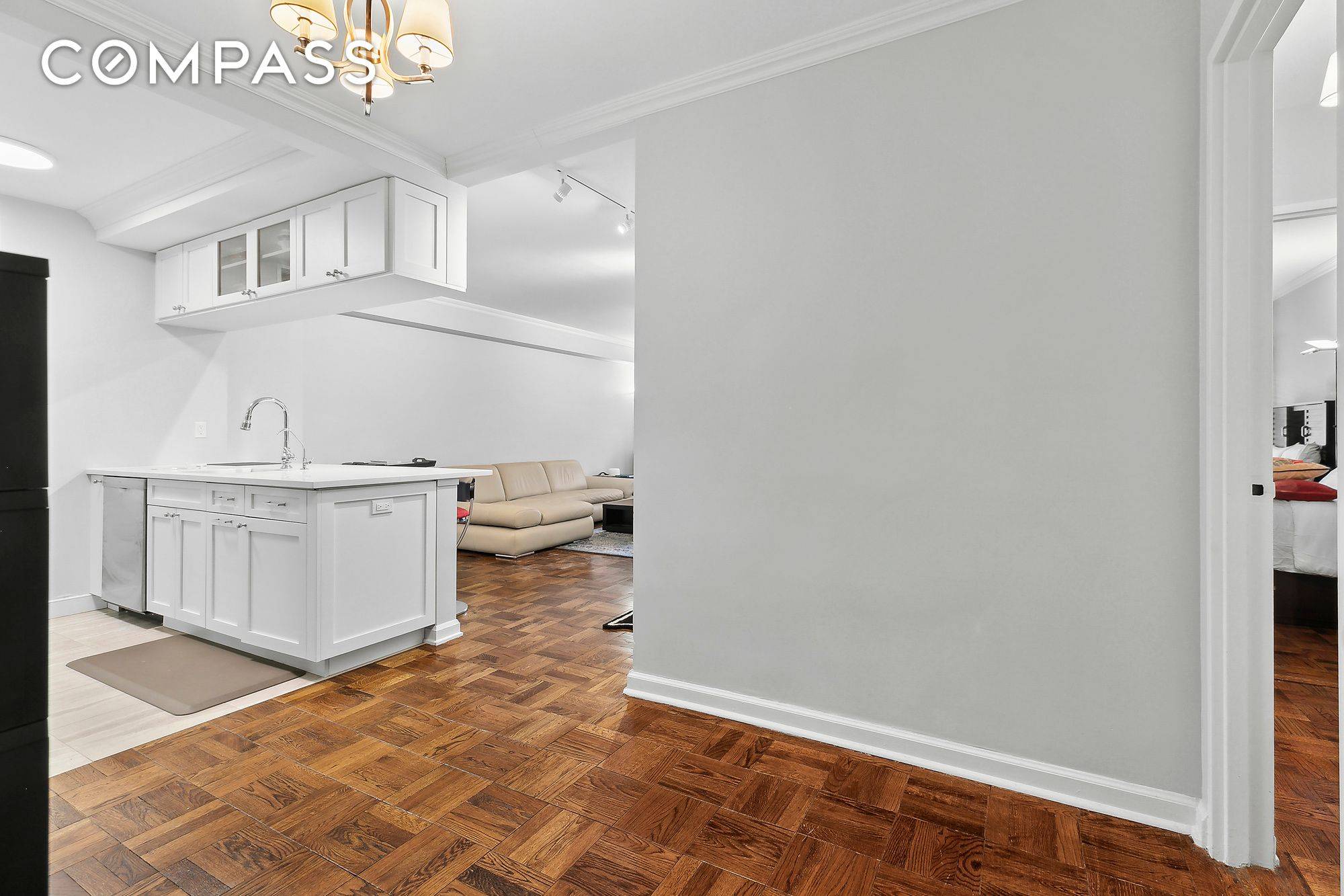 Welcome to Beekman Townhouse at 166 E 63rd St, a distinguished full service condominium designed by renowned architect Emery Roth.
