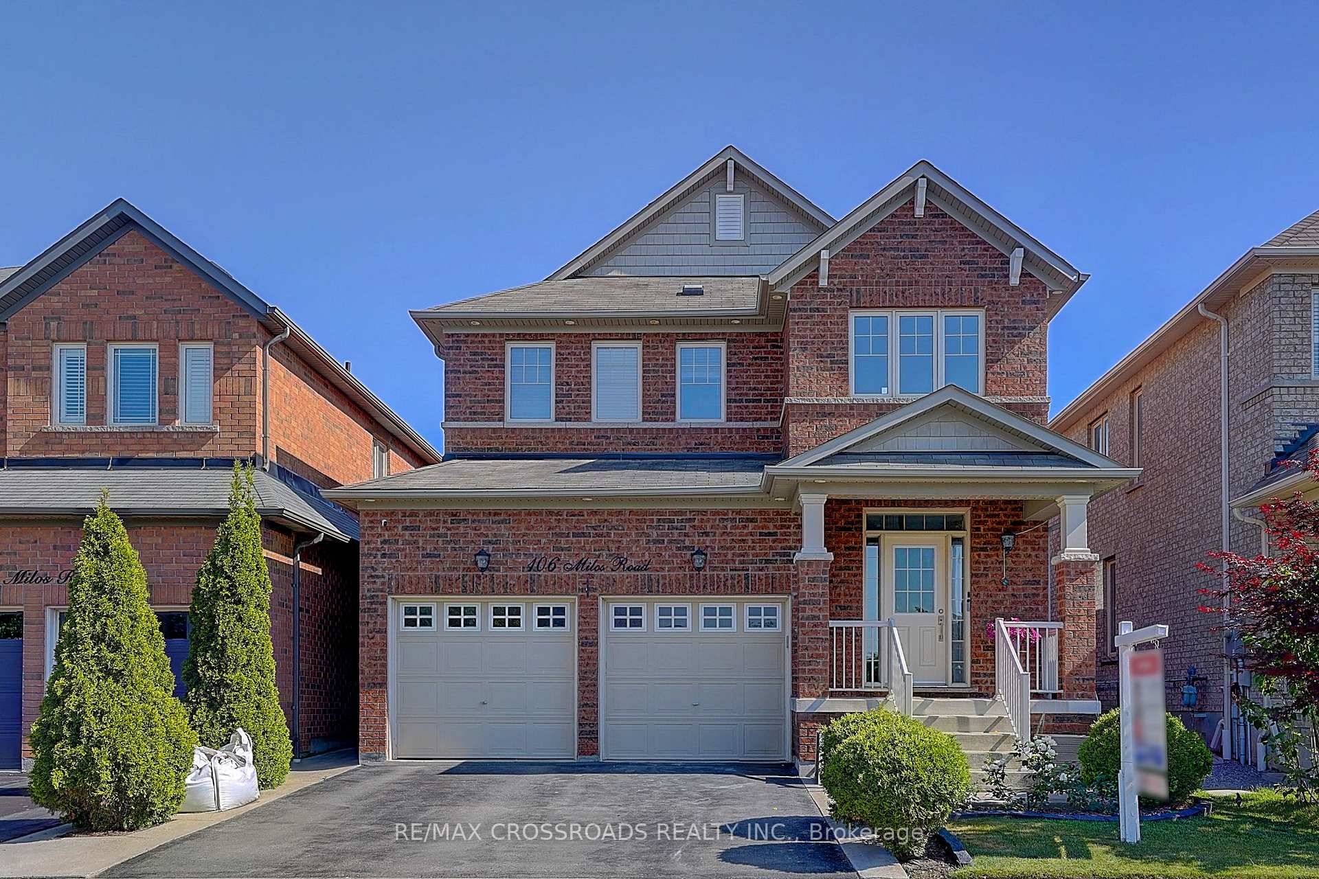 Rarely Offered ! Welcome to this One of a kind Beautifully Renovated Home Nestled In a Quiet Family Friendly Court Approx 2000sf Plus a Fully Finished Bsmt This Freshly Painted ...